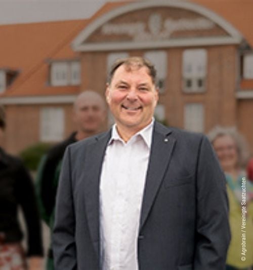 Dr. Christoph Hauser